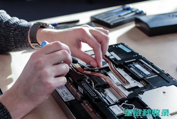 日常清洁电脑屏幕：你真的做对了吗？ (清洁电脑的操作)